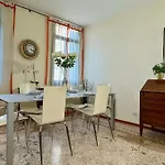 Bellevue 500 Mt From Rialto Bridge Apartment