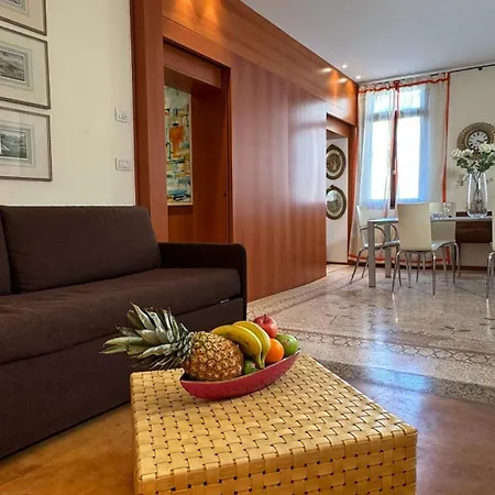 Bellevue 500 Mt From Rialto Bridge Apartment *